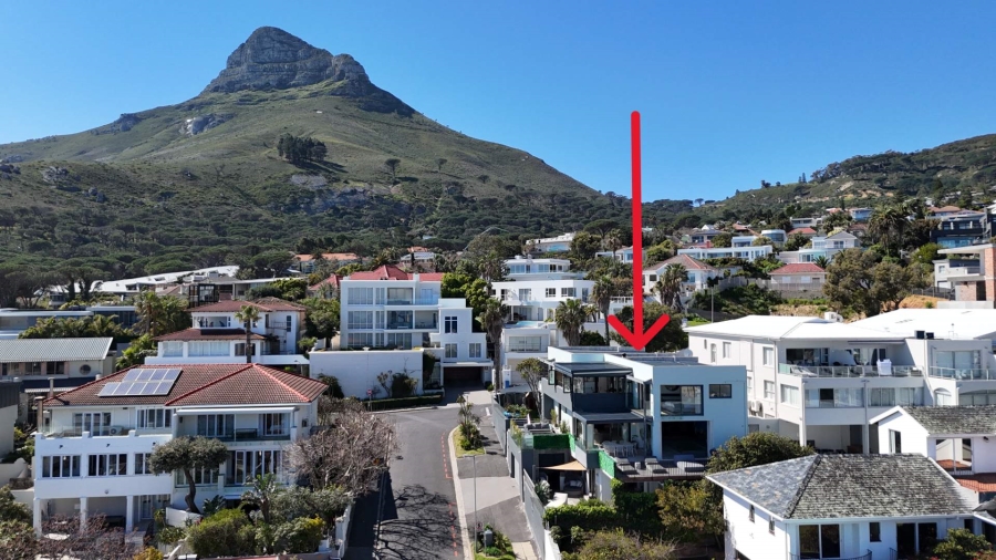 8 Bedroom Property for Sale in Camps Bay Western Cape